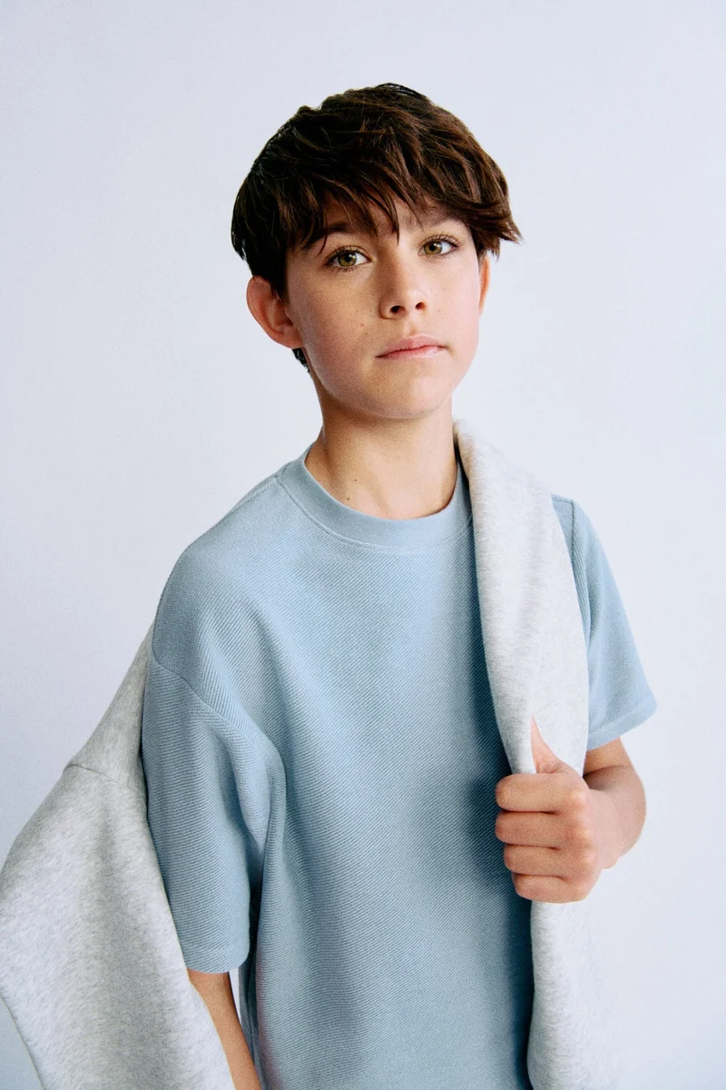 اتش اند ام طقم بنقشة بارزة - عبوة من قطعتين